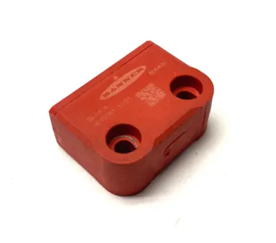 USED BANNER ENGINEERING RFID SAFETY SWITCH 806408