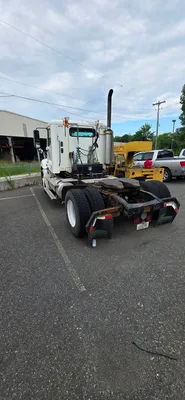 Used 2006 FREIGHTLINER COLUMBIA 120 Tractors & Trailers New York US | GBL Receivership Estate #1364424