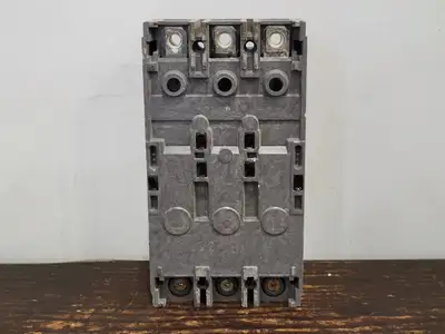 Used WESTINGHOUSE HKA3225F Switchgears British Columbia CA | Lenmark #242395