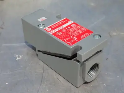 USED ALLENBRADLEY 802TDTPD