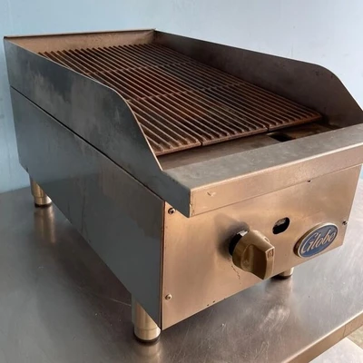 75-0415 Globe 15" GCB15G Countertop Gas Charbroiler
