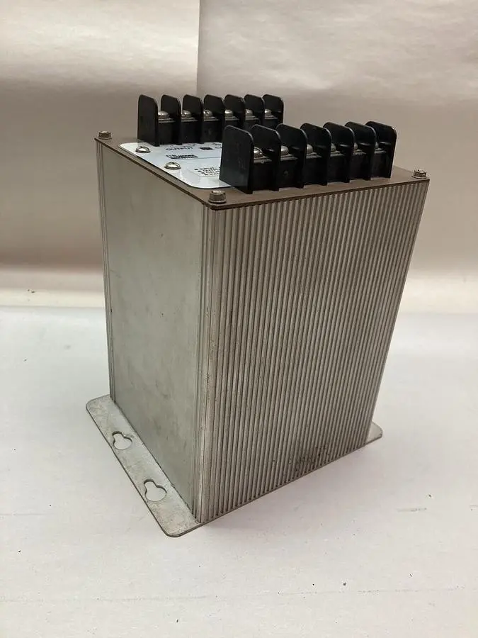 USED MOORE INDUSTRIES PWT/460AC,5A/4-20MA/2E