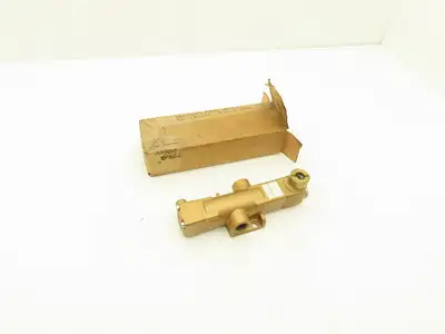 Versa VAP-2501-S00800 Pneumatic Air Hand Lever Valve 200psi 1/2" Ports