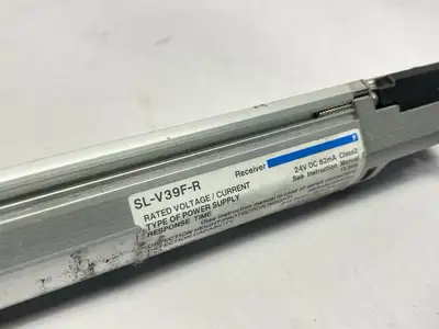 USED KEYENCE SL-V39F-T, SL-V39F-R, SL-VP7P