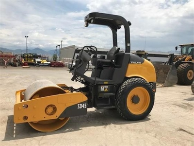 USED 2023 Volvo SD45