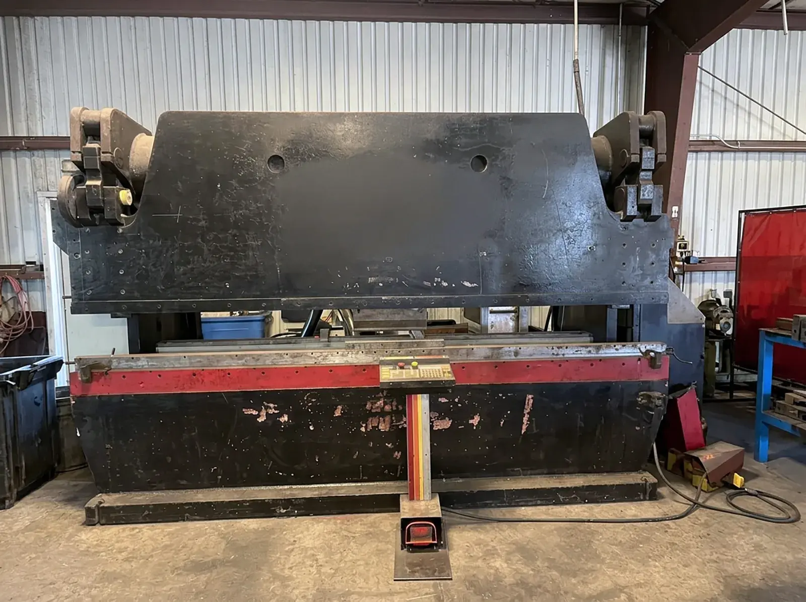 Used 2001 ACCURPRESS 7025012 Press Brakes Illinois US | Machinery Marketing International #1566413