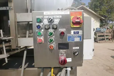 USED 2000 MC BRADY 200