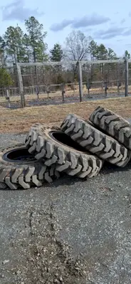 6,000 LB X 24' GRADALL MODEL #524 OFF ROAD TELEHANDLER, WITH SOLID RUBBER TIRES: YOBRO #25163