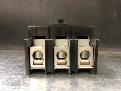 USED SQUARE D QDM32150TN