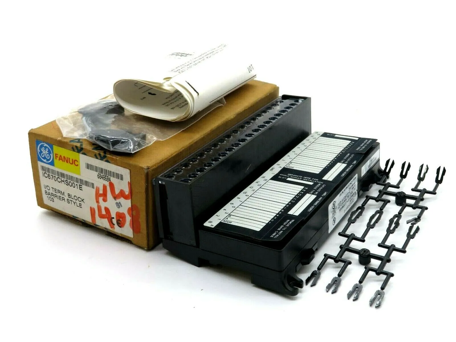 NEW GE FANUC IC670CHS001E I/O TERMINAL BLOCK