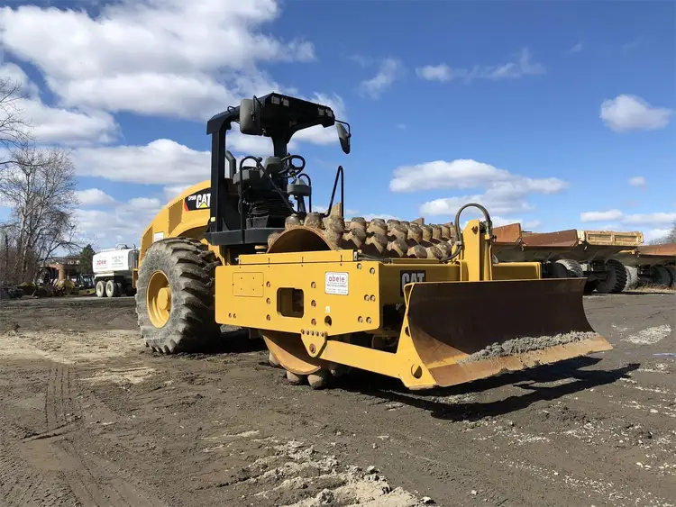 Used 2013 CATERPILLAR CP56B Single Drum Rollers New York US | Abele Tractor #1343185