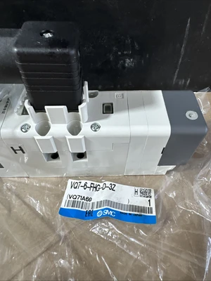 NEW SMC VQ7-6-FHG-D-3Z