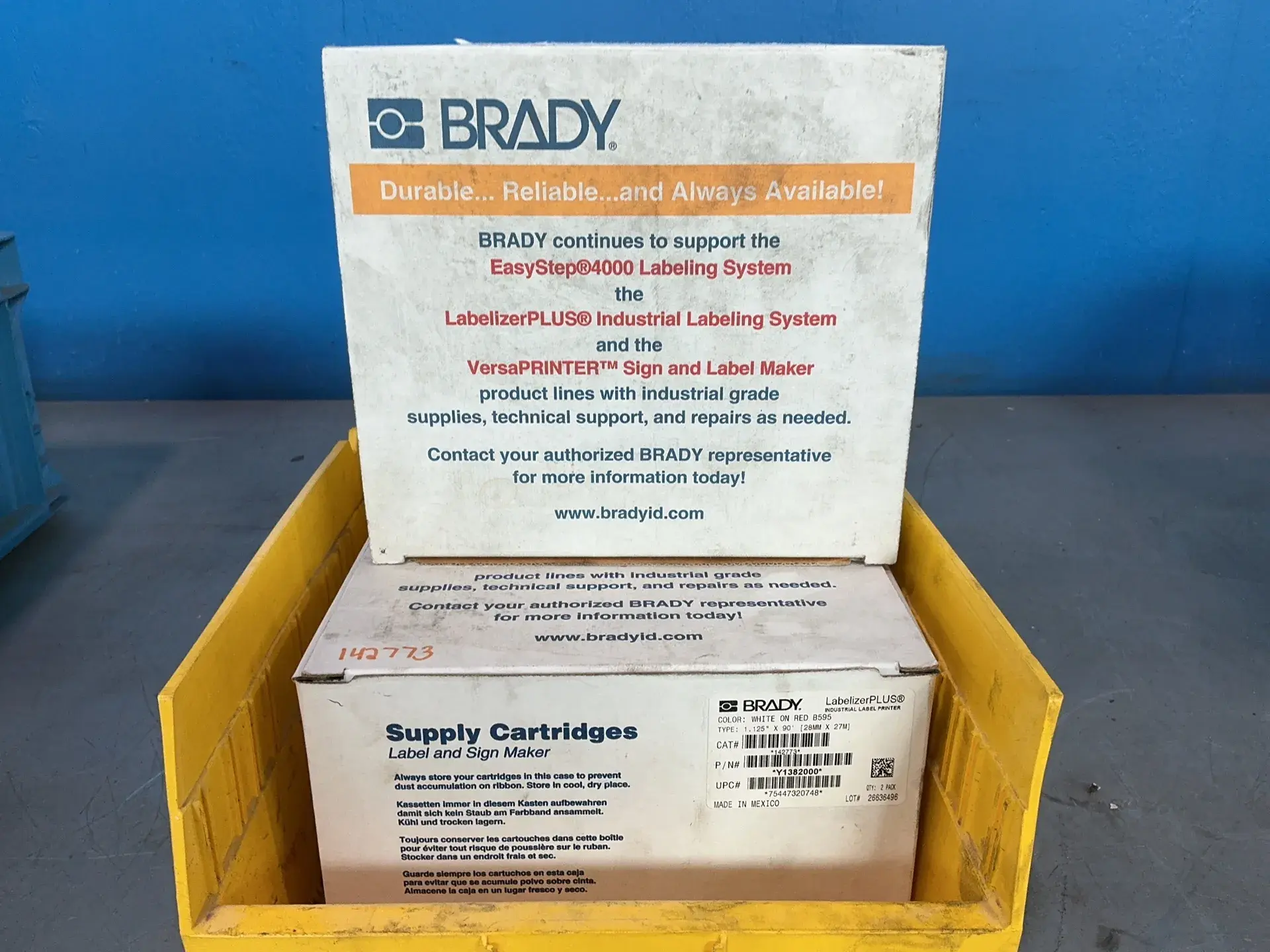 Used BRADY 142773 / 142774 Blank Label Ohio US | HGR 24 #1489744