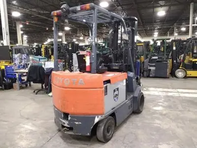 USED 2017 TOYOTA 7FBCU35