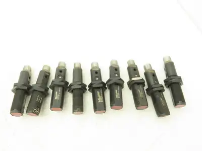 Balluff BOS18KF-PA-1QD-S4-C Retroreflective Photoelectric Sensor 0-4.5m Lot of 9