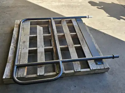 Toromont SS1147 Handrail RH M18222, for CAT 390F