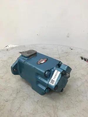 USED VICKERS 3520V25A8