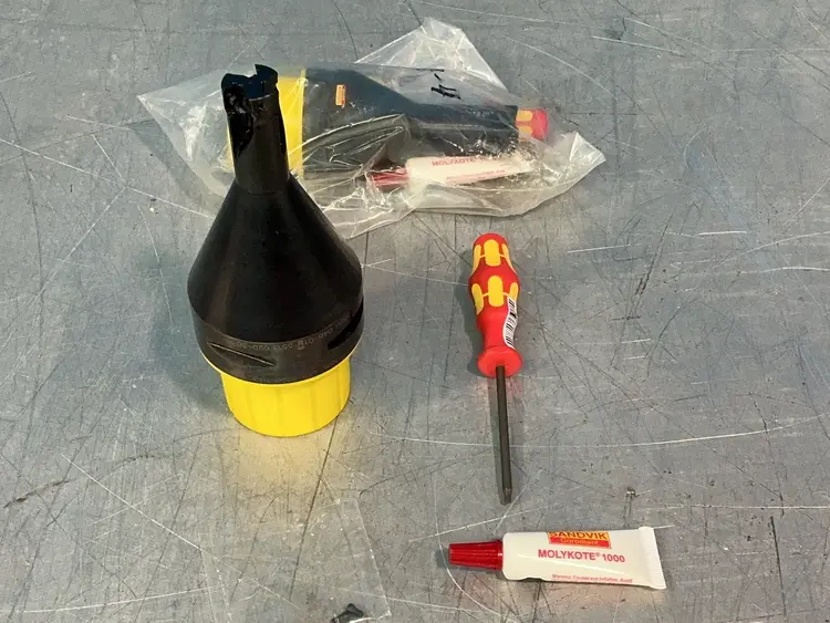 Used SANDVIK COROMANT R390020C611M110 Tooling & Accessories (Other) Ohio US | HGR 24 #1278993