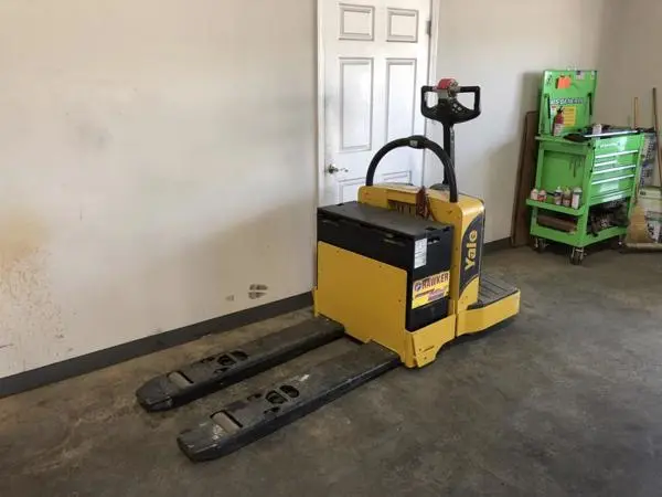 Used 2013 YALE MPE060LV Pallet Jacks | Zoom Lifts & Equipment #1182248