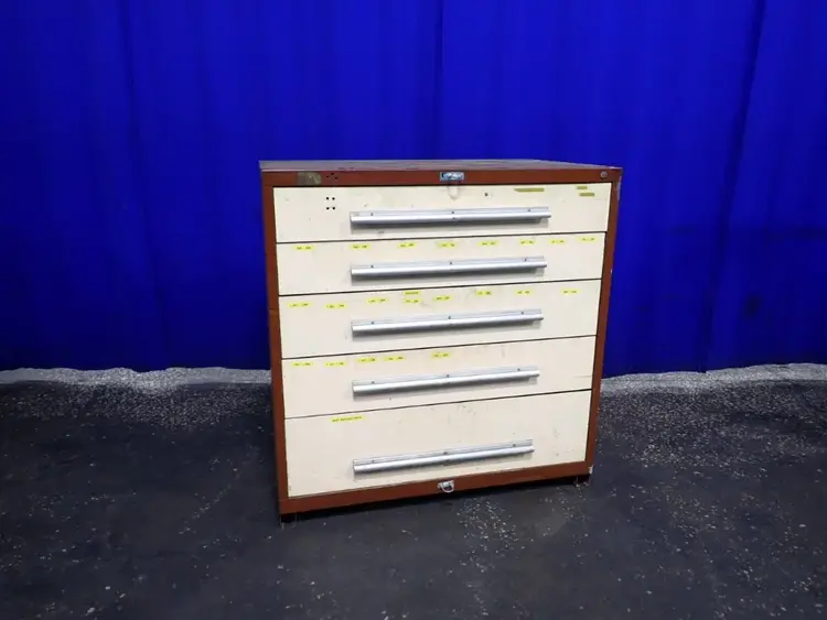 Used RACK ENGINEERING CO. _UNKNOWN_ Cabinets Ohio US | HGR 24 #1128395
