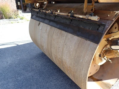 Used 2013 CATERPILLAR CB54B Tandem Rollers Massachusetts US | Brookside Equipment Sales #1455059