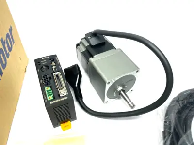 USED ORIENTAL MOTOR ALPHASTEP CLOSED LOOP STEPPER MOTOR AND DRIVER MOD.
