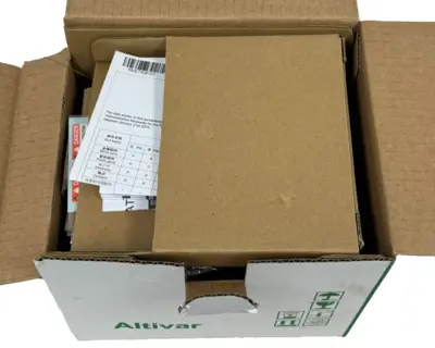 NEW SCHNEIDER ELECTRIC ATV212HU22N4 AC SPEED DRIVE 3HP ALTIVAR 212