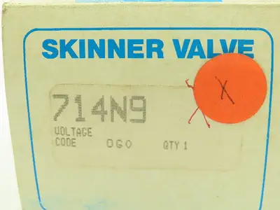 Honeywell Skinner 714N9 Solenoid Valve 3-Way NC 1/8" NPT Stainless Steel