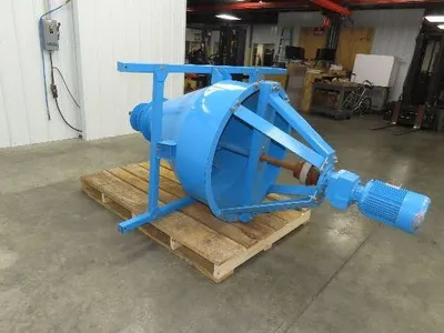 Motovario Mixing Hopper 5-1/2Hp Motor 460V 10" Auger 97 RPM