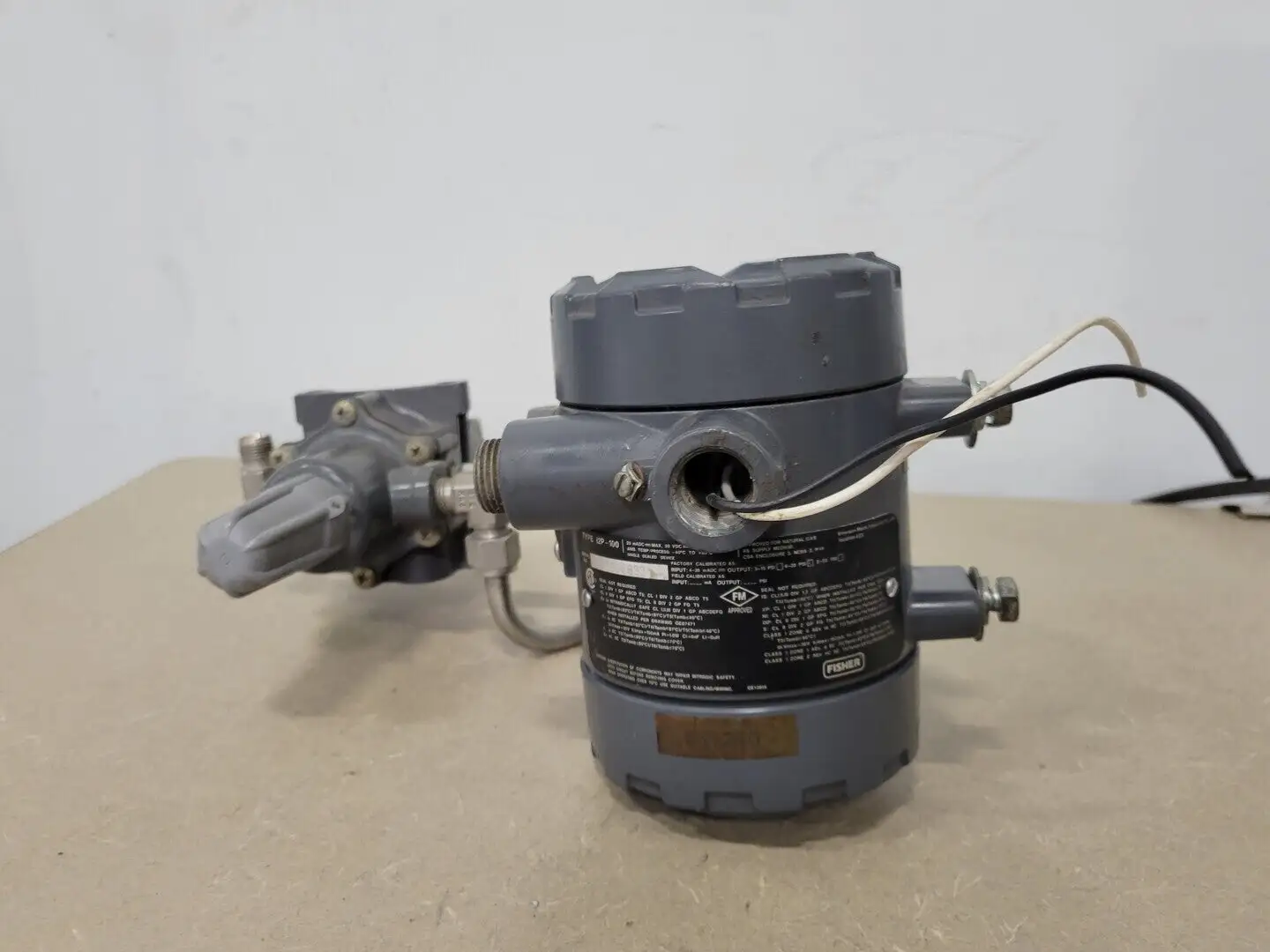 Electro-Pneumatic Transducer i2p-100 W/ Pressure Regulator FS-67CFR-362SC