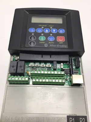 Allen-Bradley 22C-D012N103 PowerFlex AC Drive Series A 3PH 7.5HP 100kA 5.5kW
