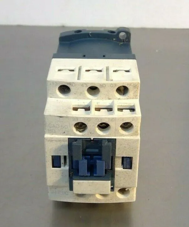 Telemecanique - CAD50 BD - 10A Relay 24VDC 4E-16