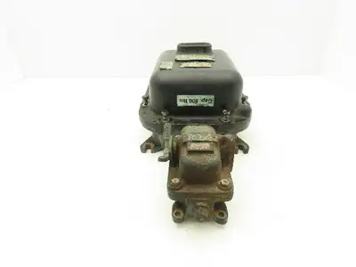 Cutler-Hammer 9586H6072A Manual Motor Starter Overload Contactor 460V 9586H6045A