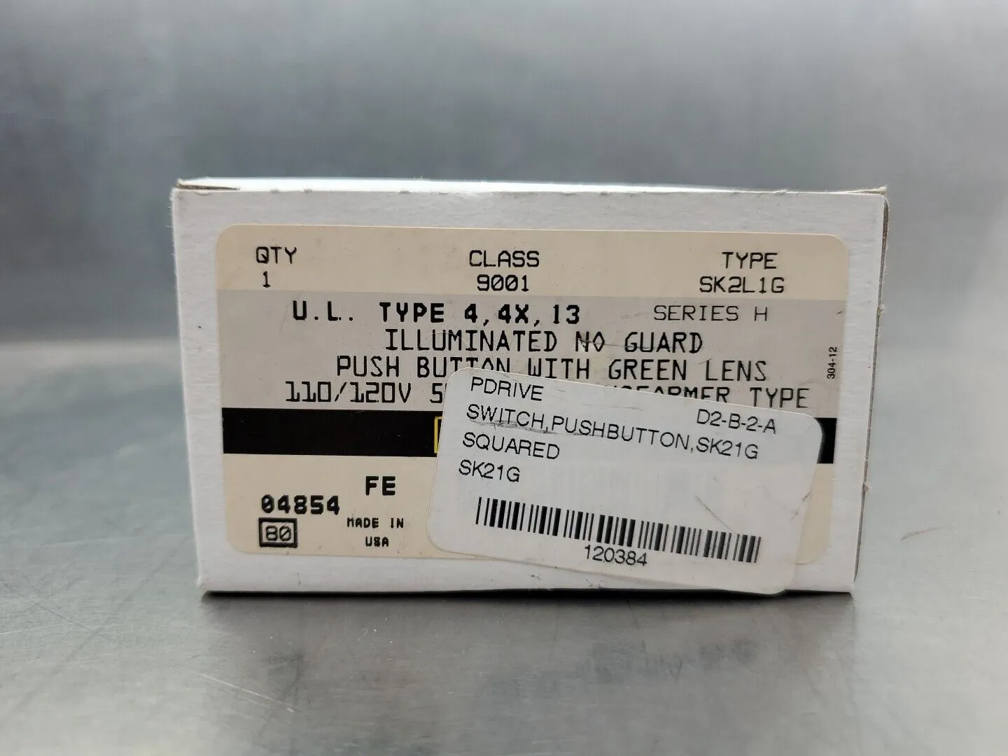 SQUARE D 9001 SK2L1G Ser. H Green Illuminated Pushbutton. 4B-24