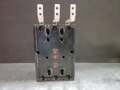USED SQUARE D 999316