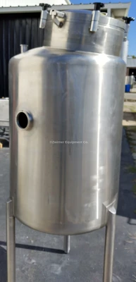 MUELLER 100 GALLON DOME TOP, DISH BOTTOM STAINLESS STEEL SINGLE SHELL TANK