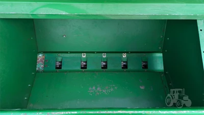 USED JOHN DEERE 750