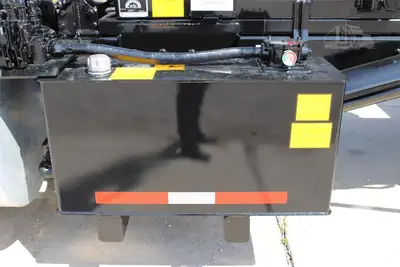 New | in-Stock 2026 INTERNATIONAL HX Rolloff Trucks Texas US | Roll Off Truck World #1491834