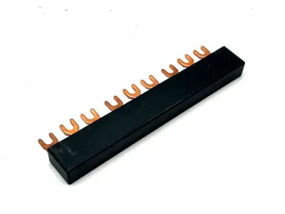 CAT140M-C-W453 | Allen Bradley  Ser. A Busbar 600V 64A - Used