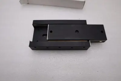 Del-Tron RS3-3 Crossed Roller Slide NEW OPEN BOX STK H861A