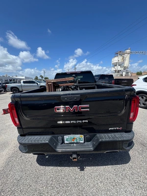 USED 2021 GMC SIERRA AT4
