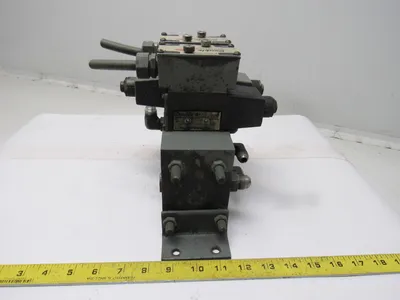 Double A QG-005-C-165B1-TSP 2 Pos Spring Offset Solenoid Valves Manifold 110V