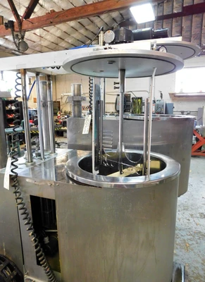 USED VETRACO MIXING TANK 15 GALLON