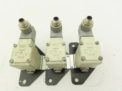 SMC VX230HZ3A 2-Way Solenoid Valve NC 24VDC 3/8" Push Connect  Lot of 3