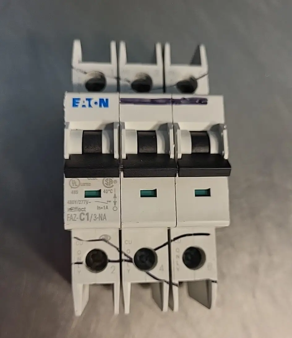 Eaton Faz-C1/3-NA miniature circuit breaker (BIN 354)