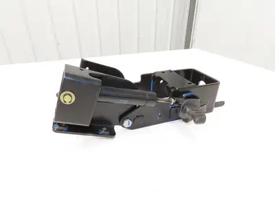 Hyster 8808585 Forklift Steering Column Tilt Bracket Assembly Removed From E80XN