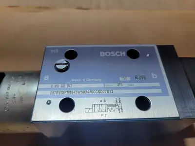 Used BOSCH 0 810 001 947 Parts (Hydraulics and Pneumatics) British Columbia CA | Lenmark #1440826