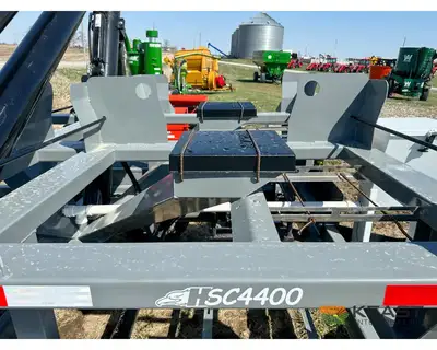 Used TRAVIS _UNKNOWN_ Seed Tenders Iowa US | Keast Enterprises #1360482