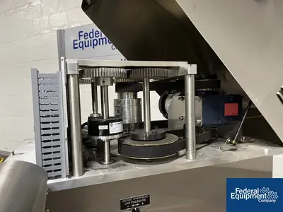 USED Liquid Packaging Solutions Liquid Packaging Solutions Eyedrop Filling Line