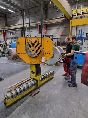 USED DEMAN 33 TON X 27 560 MM